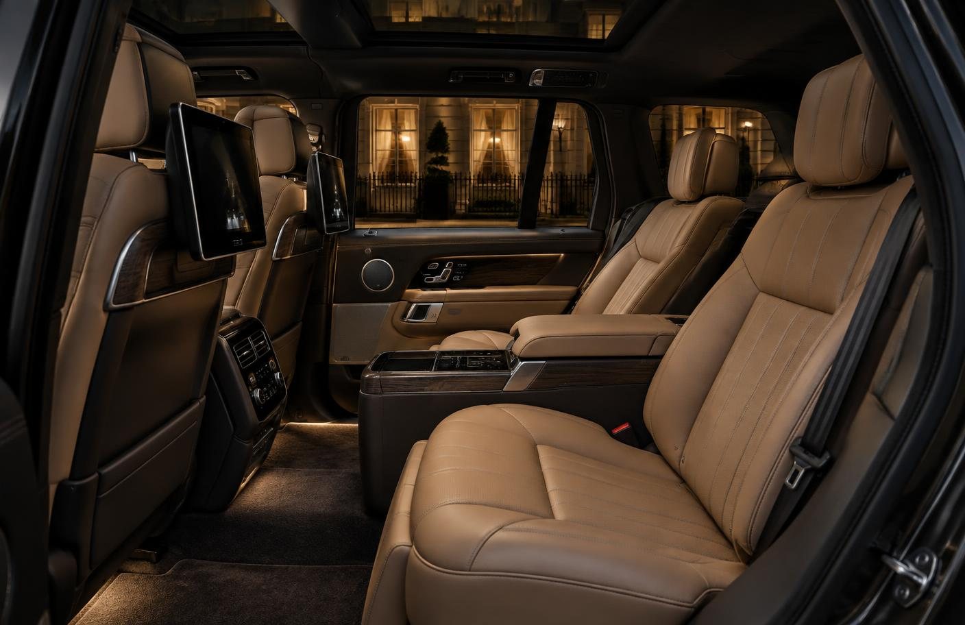 Range Rover Vogue — view 2 of 2